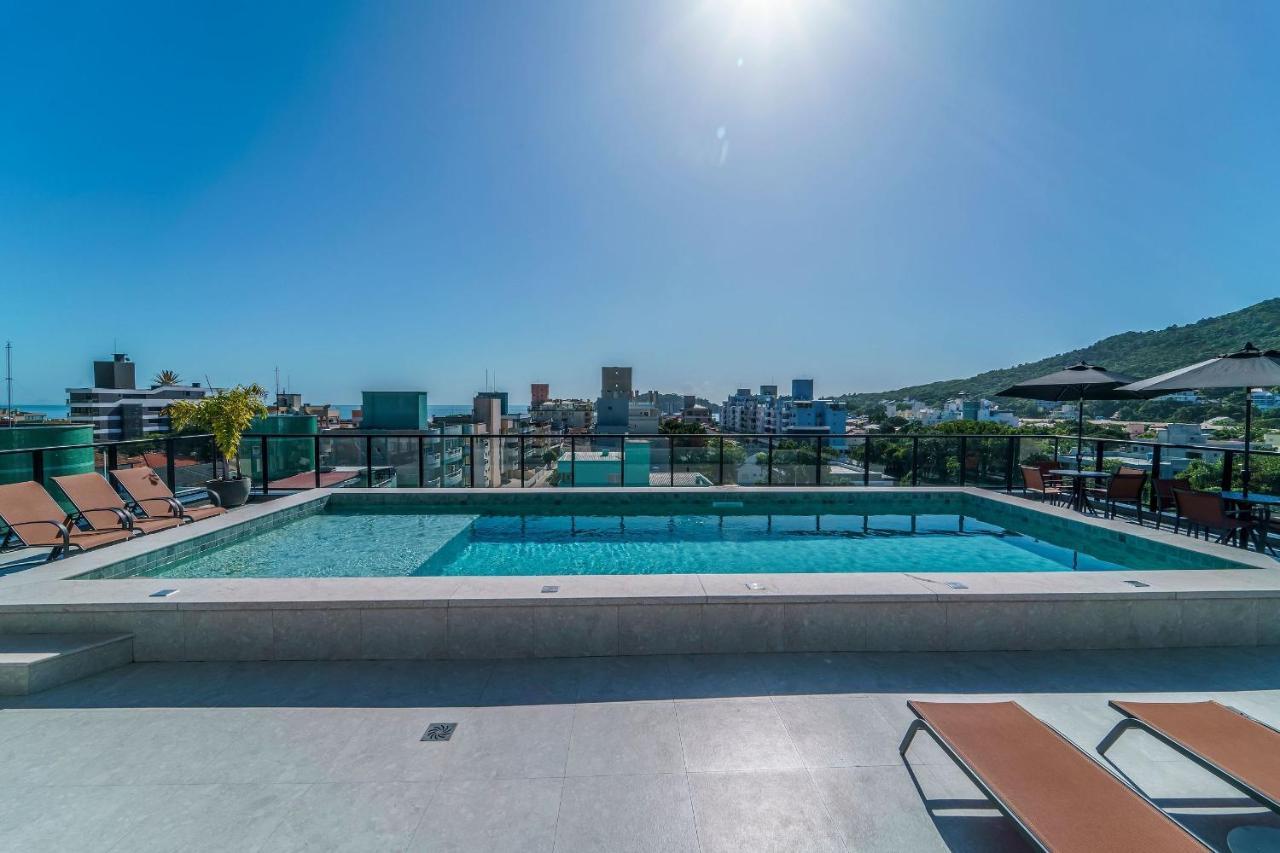 Adra 106 - Apartamento No Centro De Bombinhas - Rooftop Com Piscina E Academia - A Poucos Metros Da Praia - المظهر الخارجي الصورة