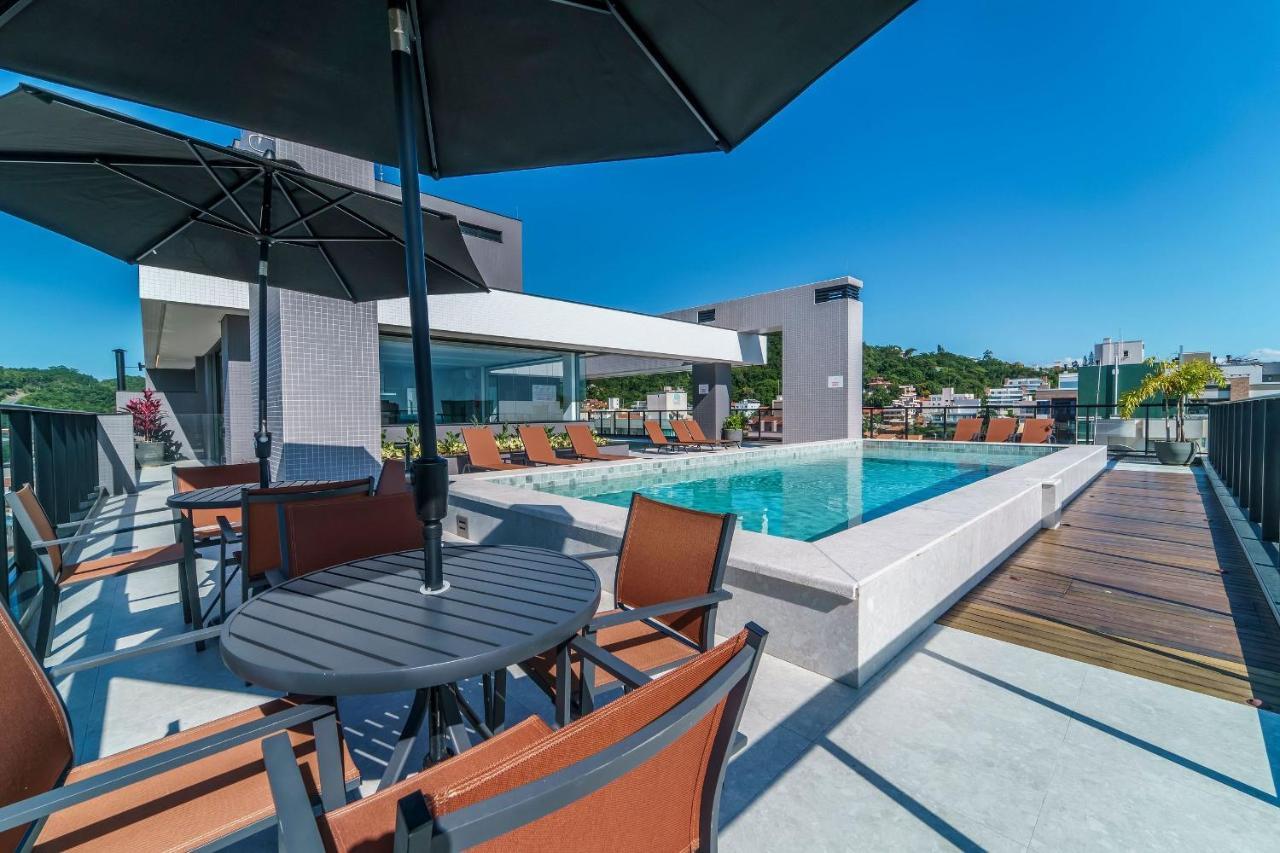 Adra 106 - Apartamento No Centro De Bombinhas - Rooftop Com Piscina E Academia - A Poucos Metros Da Praia - المظهر الخارجي الصورة